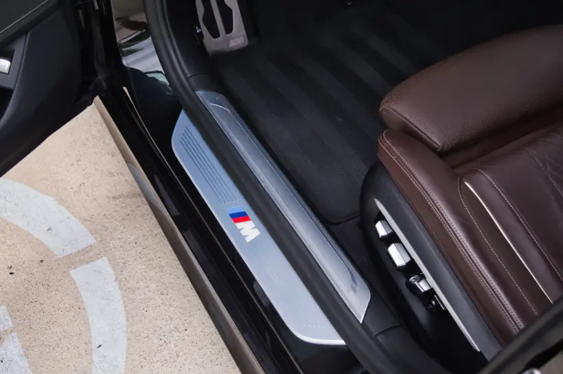 BMW 740 D xDrive M-Pack голяма снимка 1704 - CrediRent BMW 740 D xDrive M-Pack голяма снимка 1704
