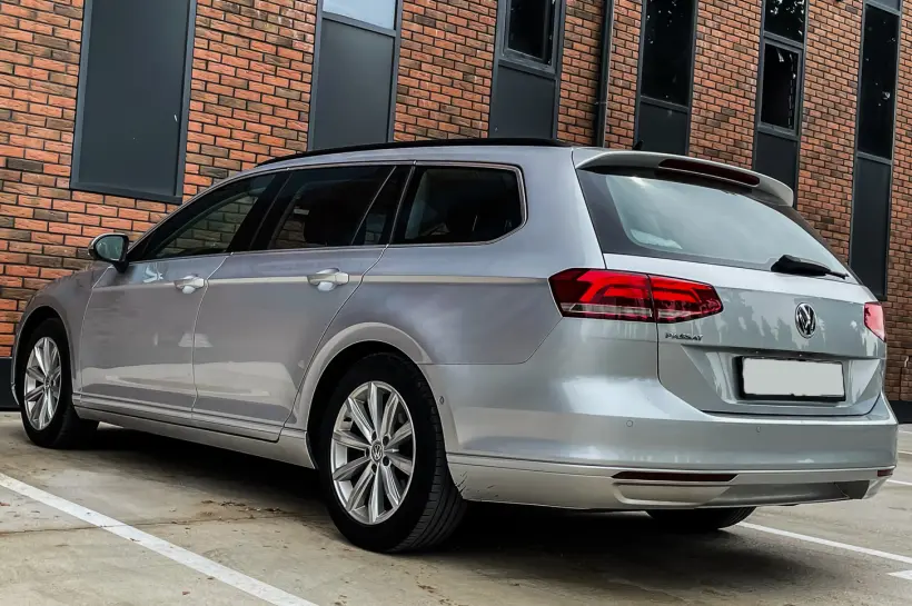 Volkwagen Passat 1.6 TDI голяма снимка 700 - CrediRent Volkwagen Passat 1.6 TDI голяма снимка 700