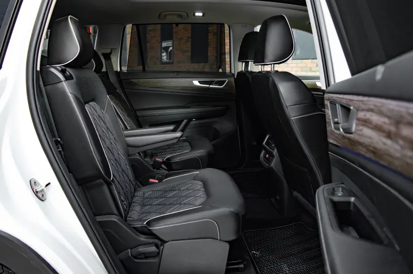 Volkswagen Atlas 2.0 TSI 4Motion picture 2425 - CrediRent Volkswagen Atlas 2.0 TSI 4Motion picture 2425