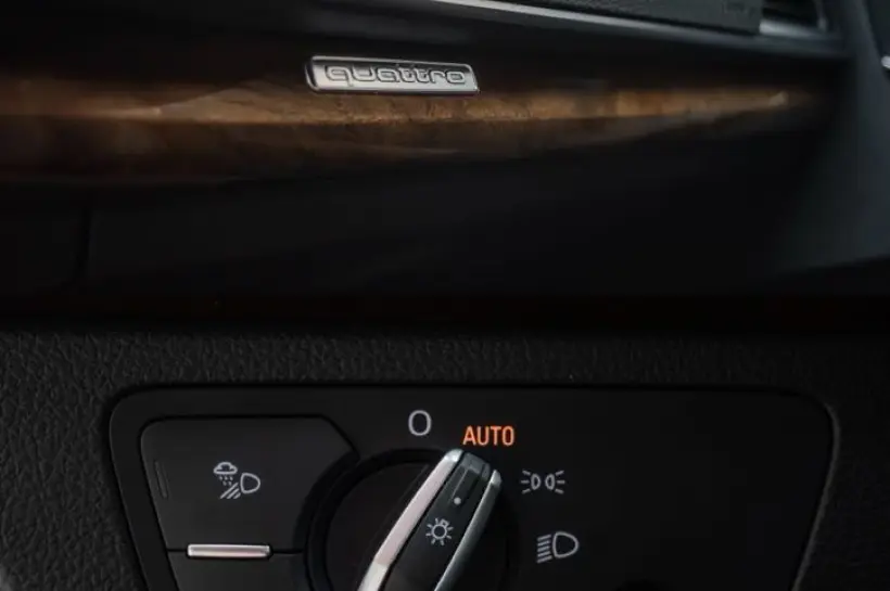 Audi Q5 2.0 TFSI Quattro голяма снимка 2222 - CrediRent Audi Q5 2.0 TFSI Quattro голяма снимка 2222