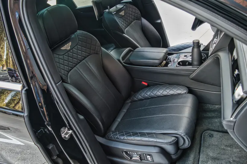 Bentley Bentayga W12 6.0 FULL голяма снимка 388 - CrediRent Bentley Bentayga W12 6.0 FULL голяма снимка 388