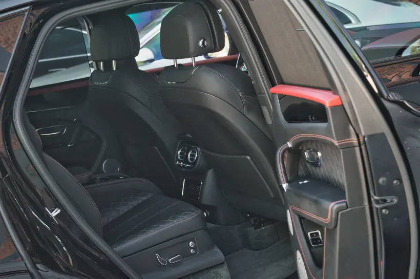 Bentley Bentayga W12 6.0 büyük resim 1838 - CrediRent Bentley Bentayga W12 6.0 büyük resim 1838