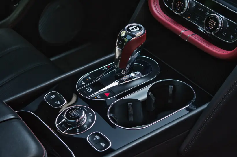 Bentley Bentayga W12 6.0 büyük resim 1842 - CrediRent Bentley Bentayga W12 6.0 büyük resim 1842