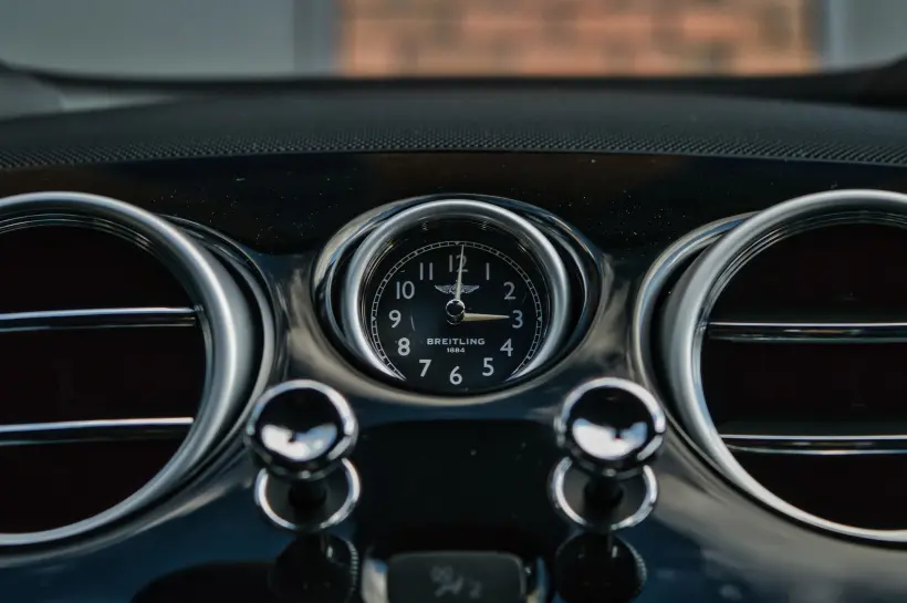 Bentley Continental GT 4.0 V8 голяма снимка 416 - CrediRent Bentley Continental GT 4.0 V8 голяма снимка 416