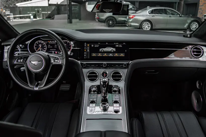 Bentley Continental GT 6.0 W12 picture 2345 - CrediRent Bentley Continental GT 6.0 W12 picture 2345