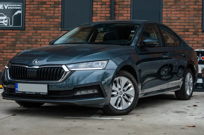 Skoda Octavia 2.0 TDI голяма снимка 1314 - CrediRent Skoda Octavia 2.0 TDI голяма снимка 1314