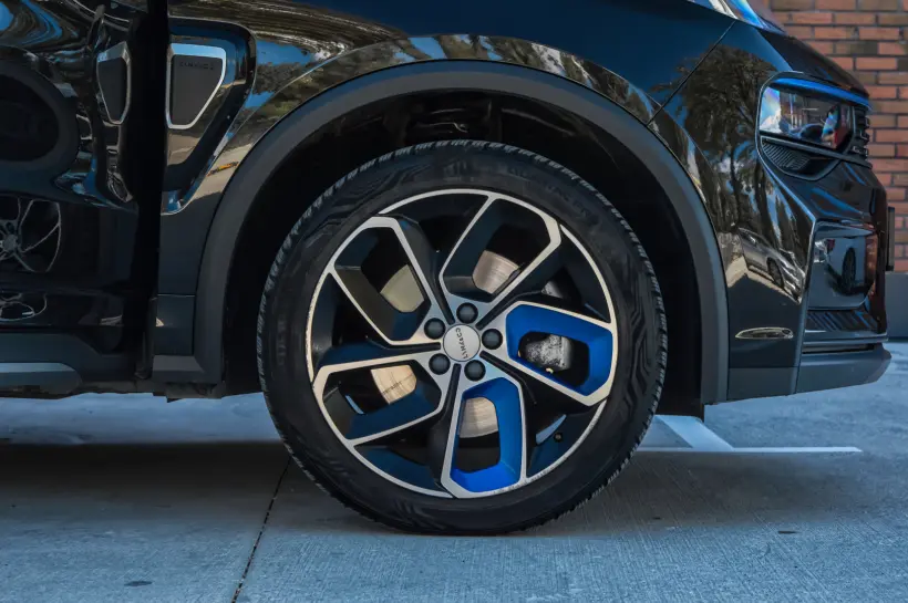 Lynk & Co 01 Plug-in Hybrid голяма снимка 269 - CrediRent Lynk & Co 01 Plug-in Hybrid голяма снимка 269