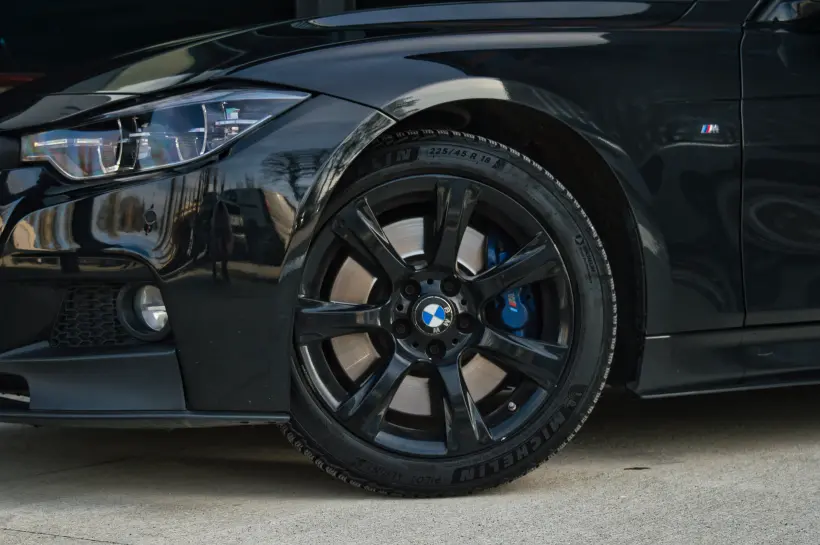 BMW 335 D голяма снимка 1799 - CrediRent BMW 335 D голяма снимка 1799