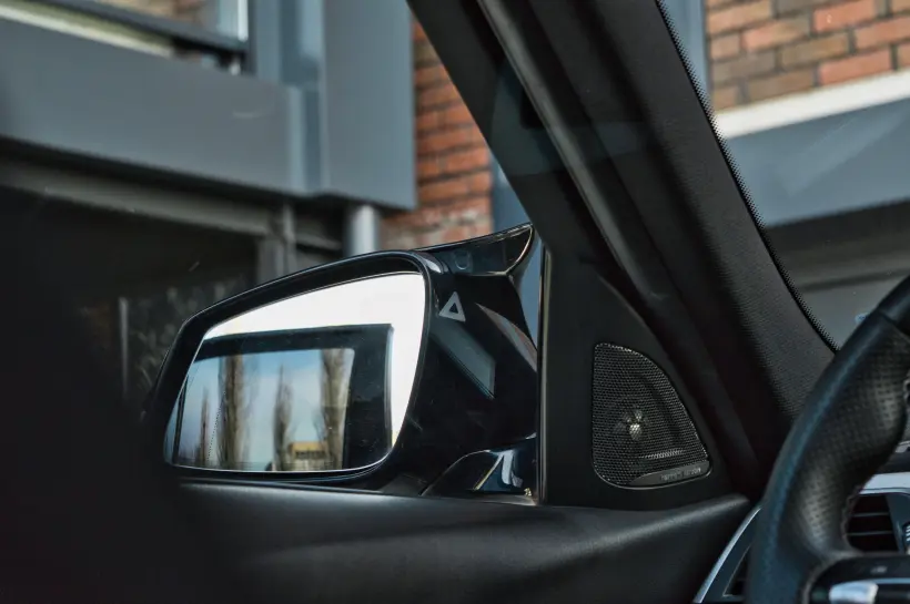 BMW 335 D голяма снимка 1811 - CrediRent BMW 335 D голяма снимка 1811