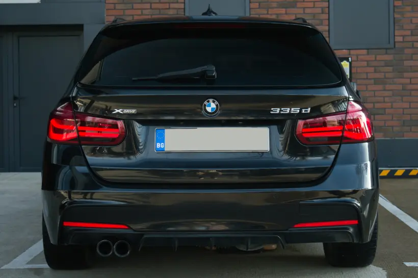 BMW 335 D голяма снимка 1823 - CrediRent BMW 335 D голяма снимка 1823