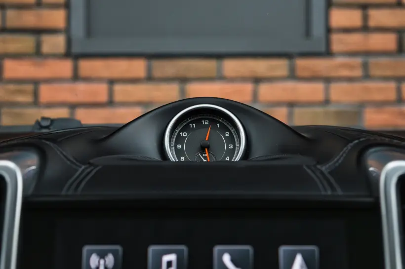 Porsche Cayenne D Platinum Edition голяма снимка 1385 - CrediRent Porsche Cayenne D Platinum Edition голяма снимка 1385