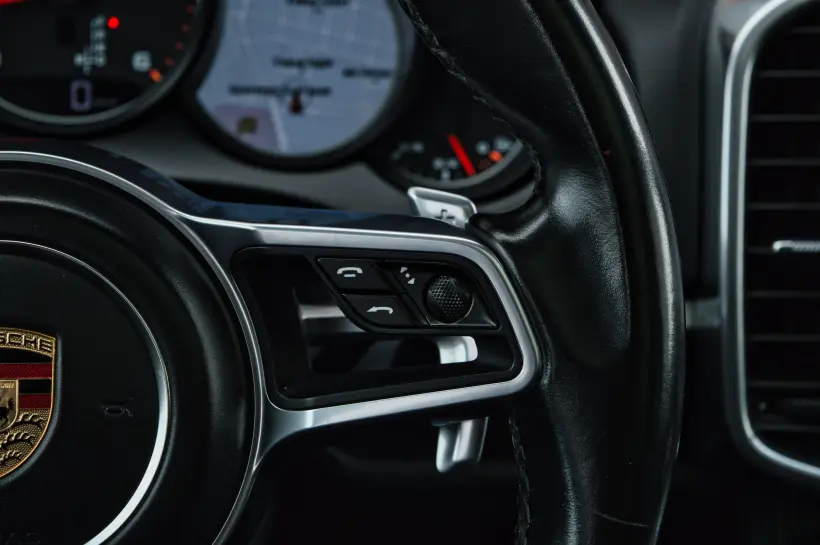 Porsche Cayenne D Platinum Edition голяма снимка 1387 - CrediRent Porsche Cayenne D Platinum Edition голяма снимка 1387