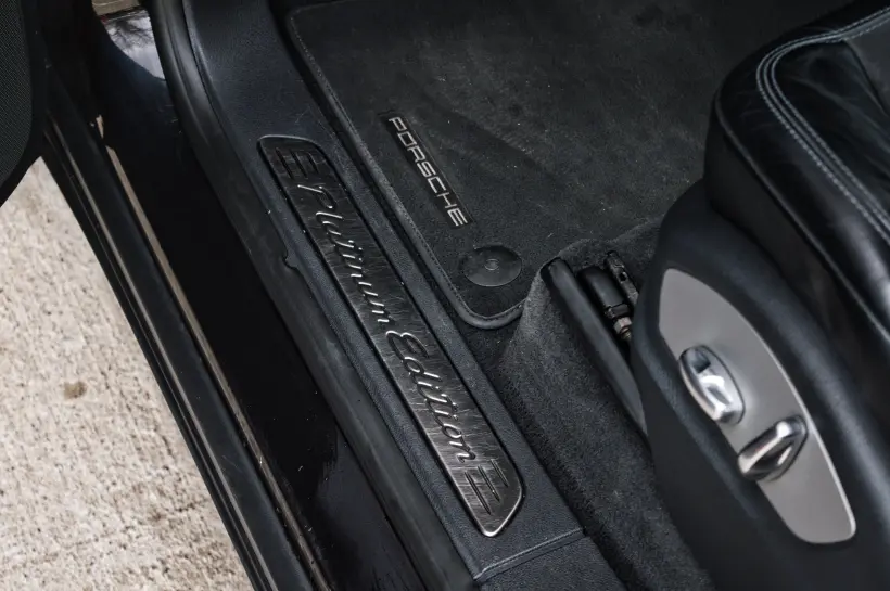 Porsche Cayenne D Platinum Edition голяма снимка 1396 - CrediRent Porsche Cayenne D Platinum Edition голяма снимка 1396