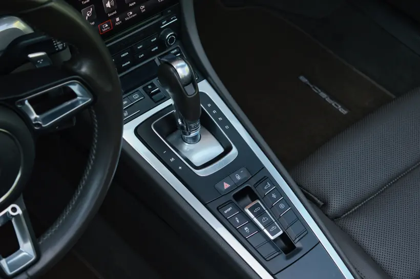 Porsche 911 Carrera 991.2 голяма снимка 1763 - CrediRent Porsche 911 Carrera 991.2 голяма снимка 1763