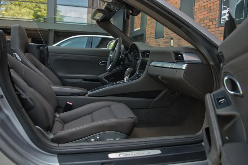 Porsche 911 Carrera 991.2 голяма снимка 1767 - CrediRent Porsche 911 Carrera 991.2 голяма снимка 1767