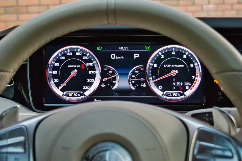 Mercedes S63 AMG 4Matic+ голяма снимка 750 - CrediRent Mercedes S63 AMG 4Matic+ голяма снимка 750