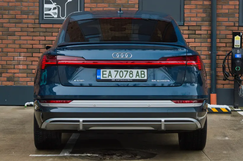 Audi E-Tron 55 Quattro Sportsback büyük resim 1443 - CrediRent Audi E-Tron 55 Quattro Sportsback büyük resim 1443