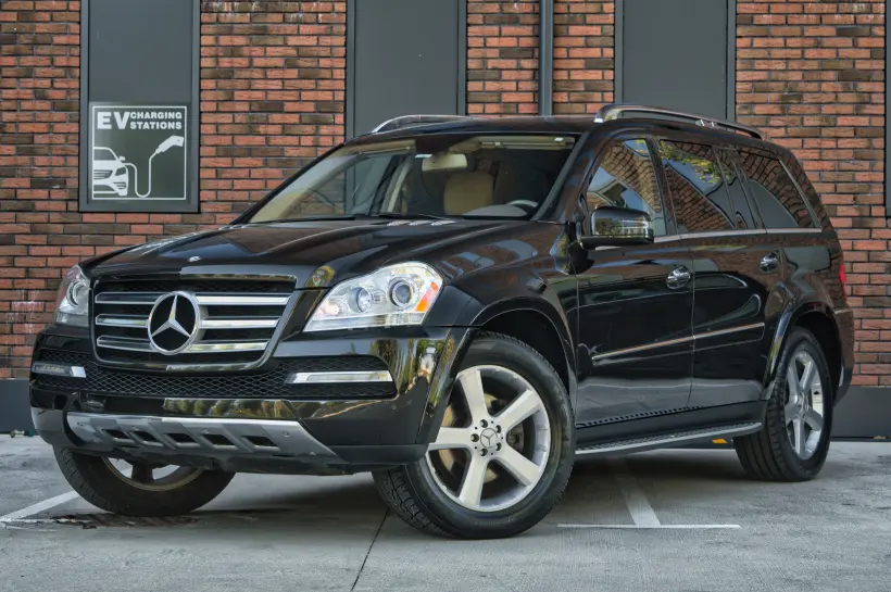 Mercedes GL 550 4Matic голяма снимка 1059 - CrediRent Mercedes GL 550 4Matic голяма снимка 1059