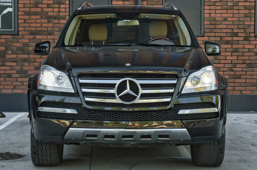 Mercedes GL 550 4Matic голяма снимка 1060 - CrediRent Mercedes GL 550 4Matic голяма снимка 1060