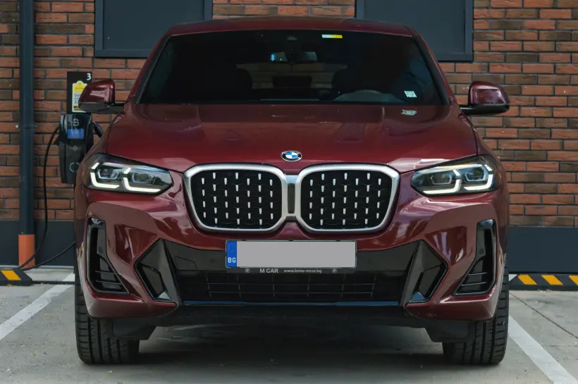 BMW X4 30 i M-Pack Shadow голяма снимка 1720 - CrediRent BMW X4 30 i M-Pack Shadow голяма снимка 1720