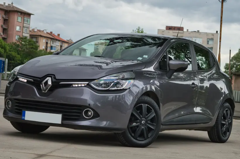Renault Clio 1.5 dCI büyük resim 1234 - CrediRent Renault Clio 1.5 dCI büyük resim 1234