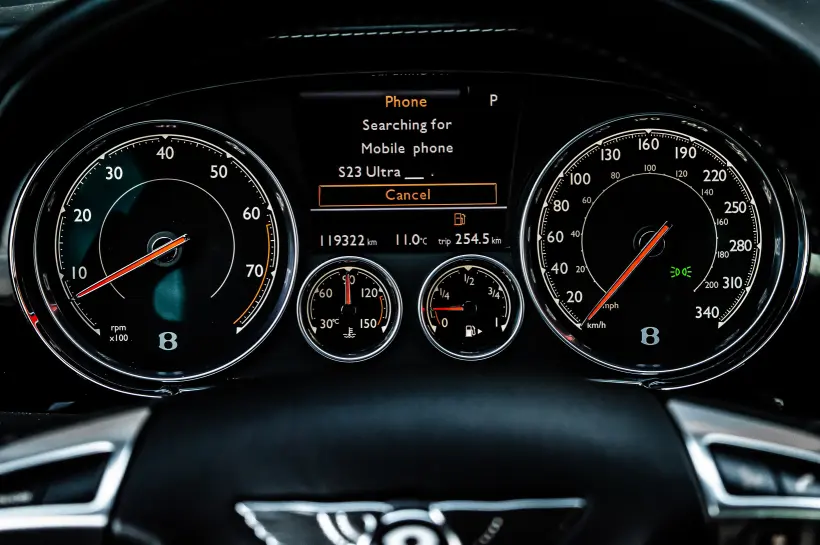 Bentley Continental GTC 4.0 V8 голяма снимка 455 - CrediRent Bentley Continental GTC 4.0 V8 голяма снимка 455