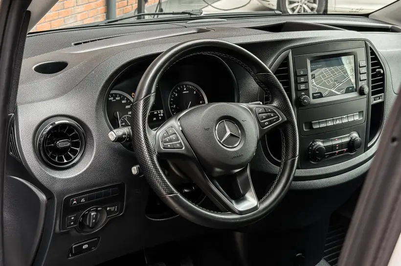 Mercedes Vito Tourer голяма снимка 635 - CrediRent Mercedes Vito Tourer голяма снимка 635