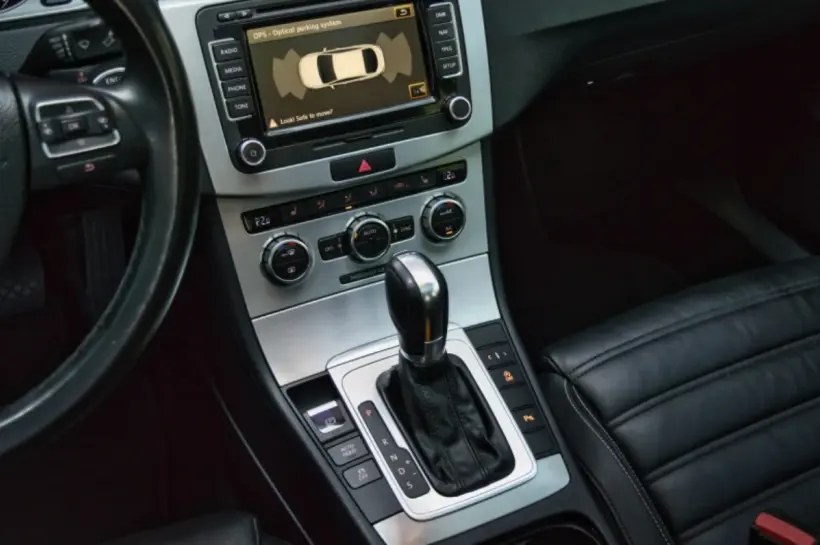 Volkwagen Passat CC голяма снимка 884 - CrediRent Volkwagen Passat CC голяма снимка 884