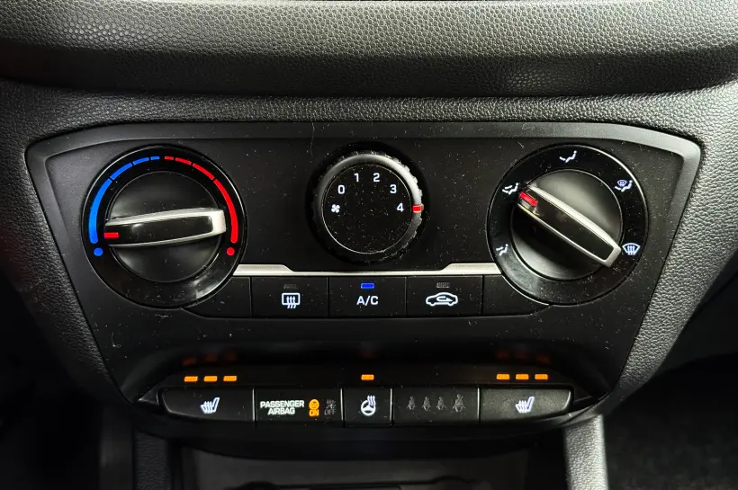 Hyundai i20 1.0 голяма снимка 1782 - CrediRent Hyundai i20 1.0 голяма снимка 1782