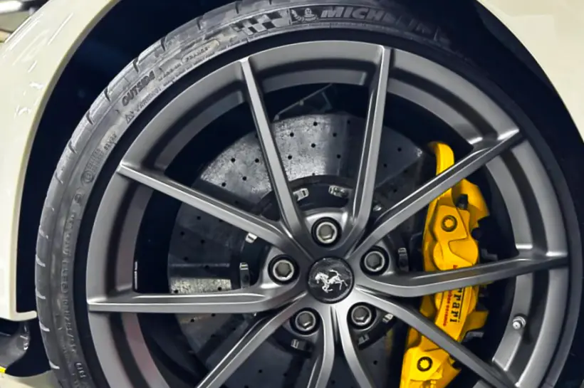 Ferrari 488 Pista Carbon голяма снимка 1748 - CrediRent Ferrari 488 Pista Carbon голяма снимка 1748