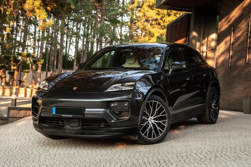 Porsche Macan 4 Electric / PASM / Pano / Matrix LED голяма снимка 1950 - CrediRent Porsche Macan 4 Electric / PASM / Pano / Matrix LED голяма снимка 1950