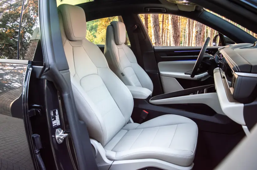 Porsche Macan 4 Electric / PASM / Pano / Matrix LED голяма снимка 1969 - CrediRent Porsche Macan 4 Electric / PASM / Pano / Matrix LED голяма снимка 1969