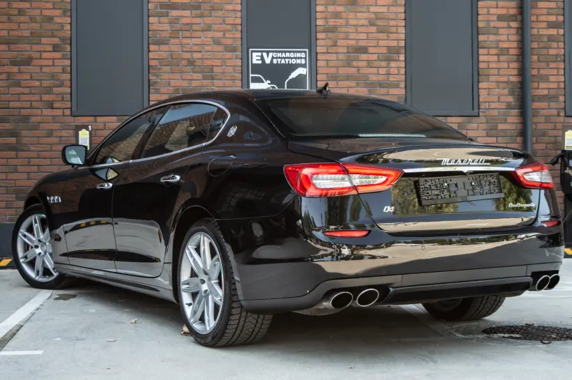 Maserati Quattroporte голяма снимка 2030 - CrediRent Maserati Quattroporte голяма снимка 2030