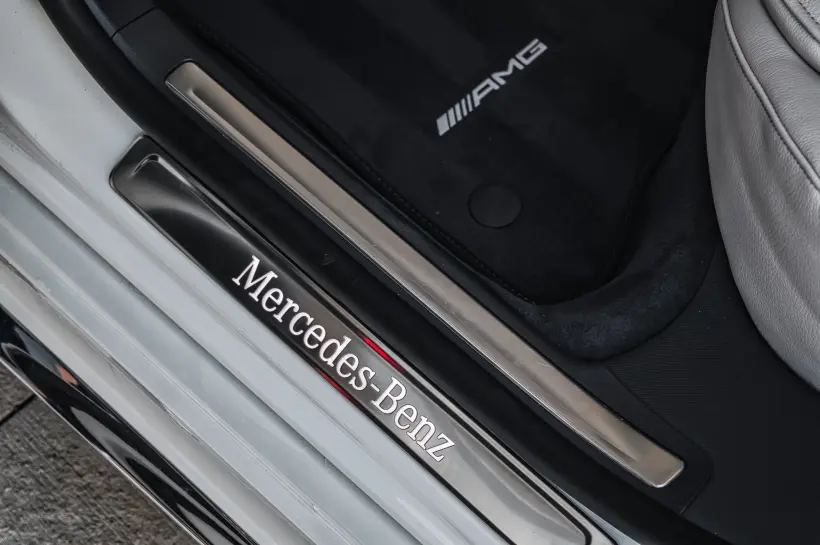 Mercedes-Benz S500 L 4M AMG голяма снимка 472 - CrediRent Mercedes-Benz S500 L 4M AMG голяма снимка 472