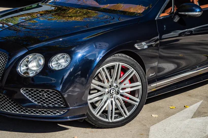 Bentley Continental GT W12 Speed голяма снимка 2377 - CrediRent Bentley Continental GT W12 Speed голяма снимка 2377