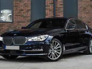 BMW 750 i xDrive - CrediRent BMW 750 i xDrive