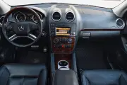 Mercedes GL550 4Matic малка снимка 1051 - CrediRent Mercedes GL550 4Matic малка снимка 1051