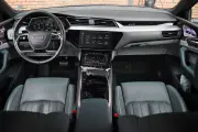 Audi E-Tron 55 Quattro Sportsback küçük resim 1446 - CrediRent Audi E-Tron 55 Quattro Sportsback küçük resim 1446