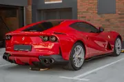 Ferrari 812 Superfast / Novitec / Carbon малка снимка 1900 - CrediRent Ferrari 812 Superfast / Novitec / Carbon малка снимка 1900