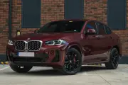 BMW X4 30 i M-Pack Shadow малка снимка 1723 - CrediRent BMW X4 30 i M-Pack Shadow малка снимка 1723