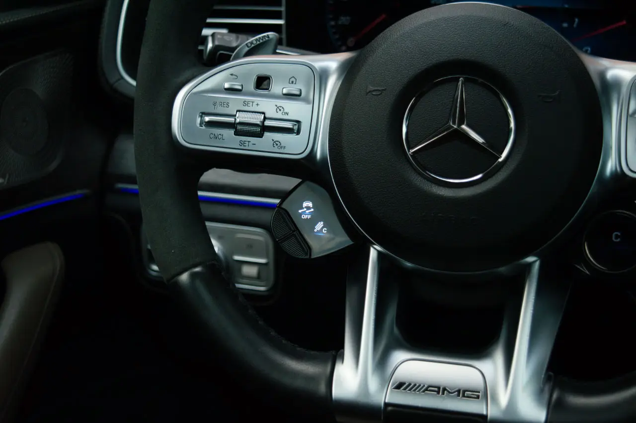 Mercedes или BMW – кой автомобил е по-добър?
